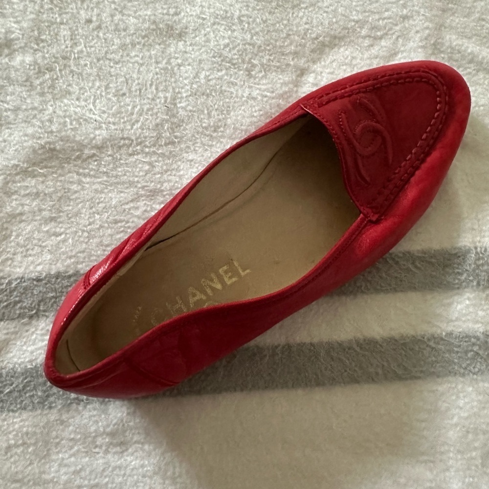 🍒RED🍒 Chanel Loafers! Don’t miss out on the hot color! Size 39. Butter soft 🧈
